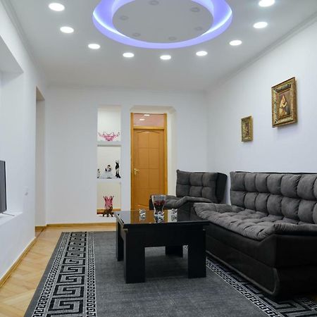 Anastasia Apartment Kutaisi Esterno foto